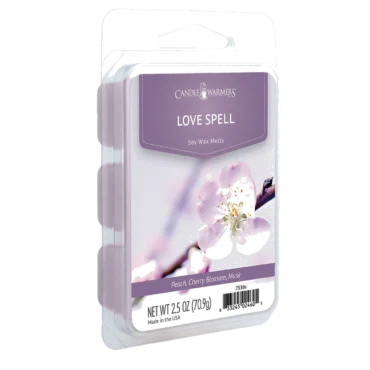 LOVE SPELL FRAGRANCE: Playful blend of lush blossoms and sweet peaches. TOP NOTES: White Peach, Bergamot, Mandarin MID NOTES: Cherry Blossom, Star jasmine, Cyclamen BASE NOTES: Fresh Breeze Accord, Exotic Musk